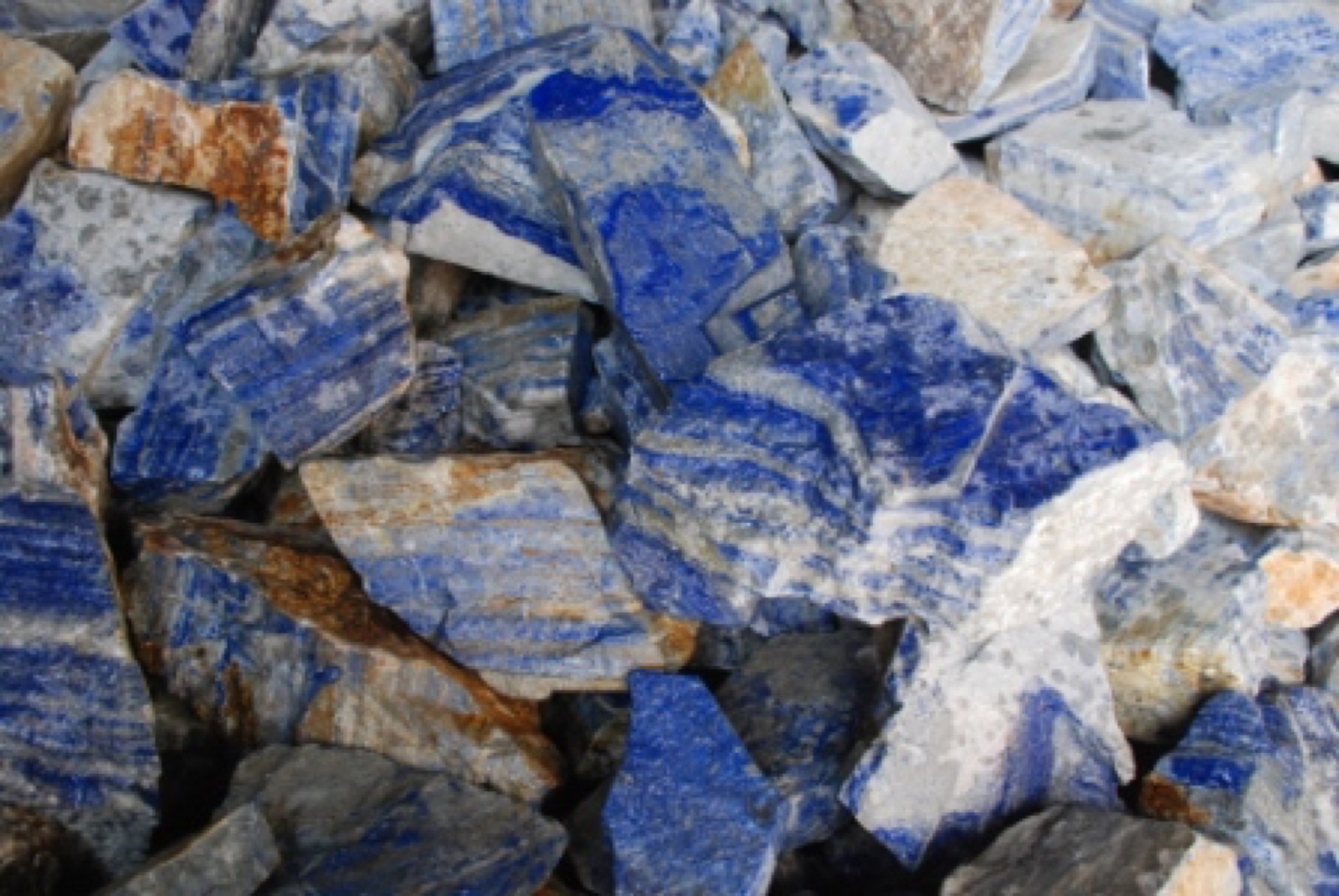 Raw lapis lazuli stones from Afghanistan